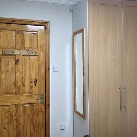 Apartment Charming 2-bedroom In Center *