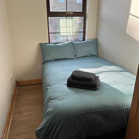 Charming 2-bedroom In Center